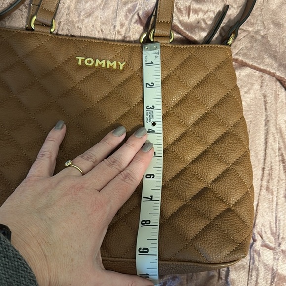 Tommy Hilfiger Women’s Quilted Style Brown Tote Bag Purse - Picture 11 of 12